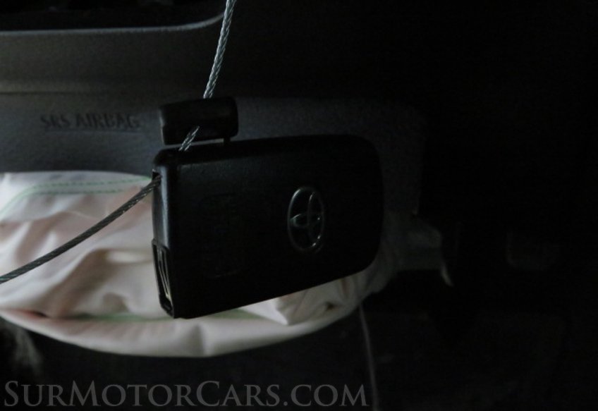 2020 Toyota Tacoma - Image 44