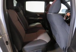 2020 Toyota Tacoma - Image 32