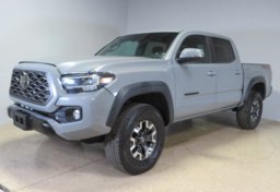 2020 Toyota Tacoma - Image 3
