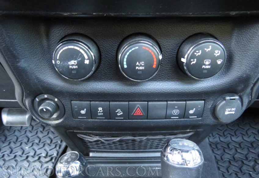 2014 Jeep Wrangler Unlimited - Image 36