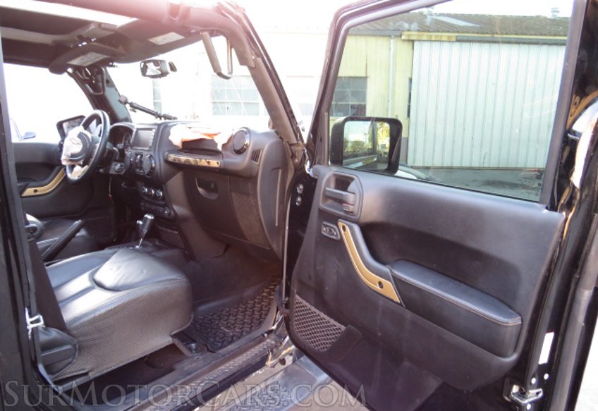 2014 Jeep Wrangler Unlimited - Image 19