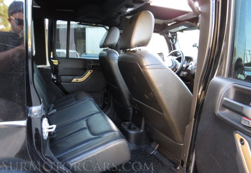 2014 Jeep Wrangler Unlimited - Image 30