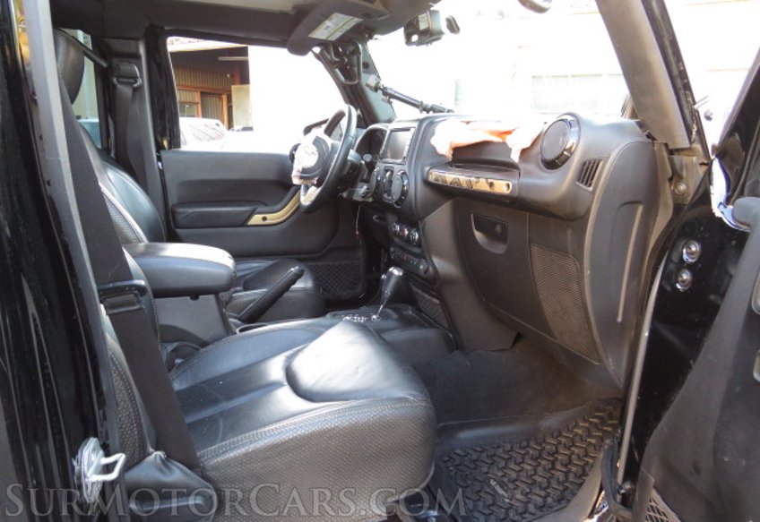 2014 Jeep Wrangler Unlimited - Image 23