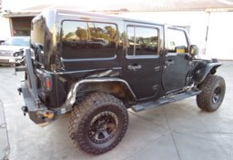 2014 Jeep Wrangler Unlimited - Image 9