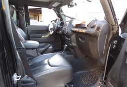 2014 Jeep Wrangler Unlimited - Image 23