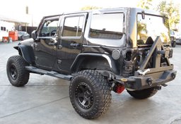 2014 Jeep Wrangler Unlimited - Image 8
