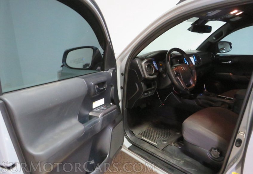 2018 Toyota Tacoma - Image 20