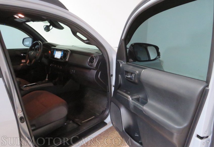 2018 Toyota Tacoma - Image 21