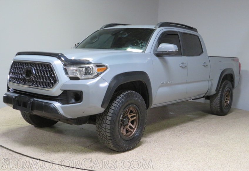 2018 Toyota Tacoma - Image 4