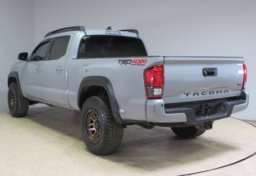 2018 Toyota Tacoma - Image 9