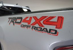 2018 Toyota Tacoma - Image 18