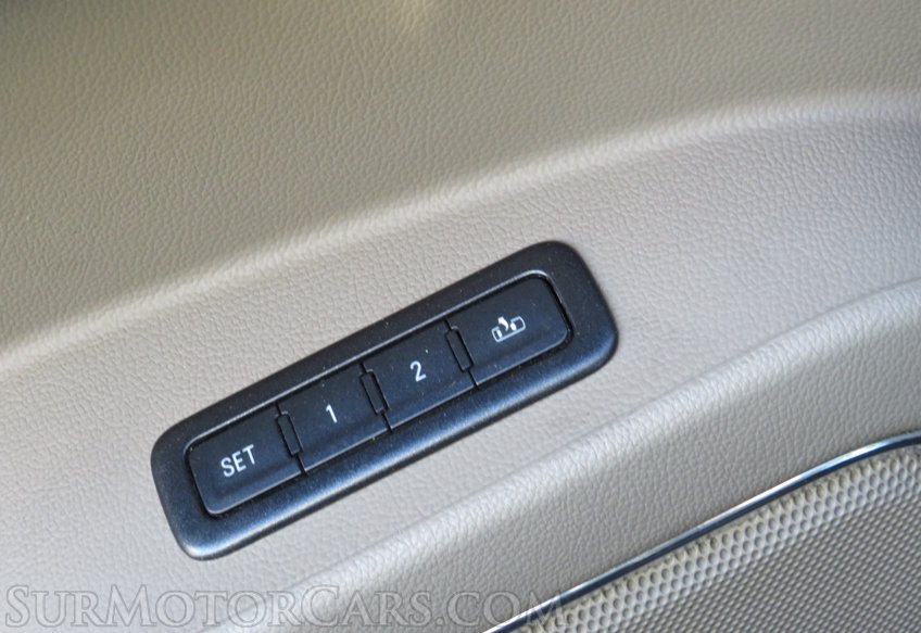 2015 Chevrolet Suburban - Image 63