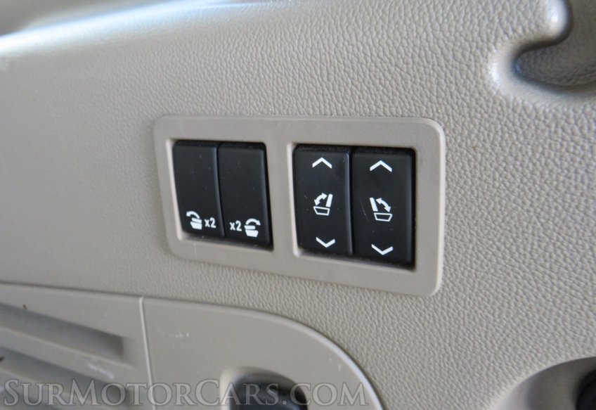 2015 Chevrolet Suburban - Image 60