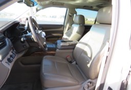 2015 Chevrolet Suburban - Image 28