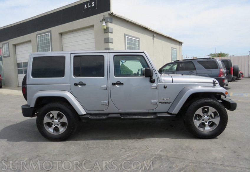 2017 Jeep Wrangler Unlimited - Image 10