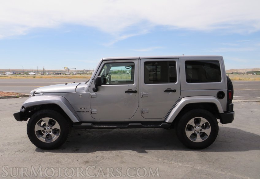 2017 Jeep Wrangler Unlimited - Image 9