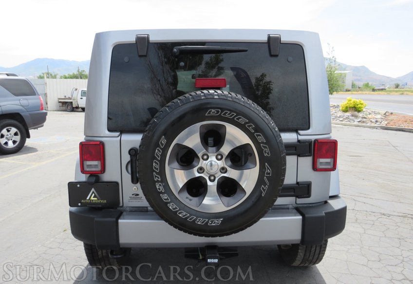 2017 Jeep Wrangler Unlimited - Image 11