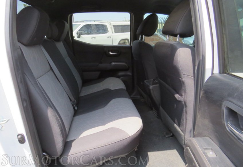 2022 Toyota Tacoma - Image 32