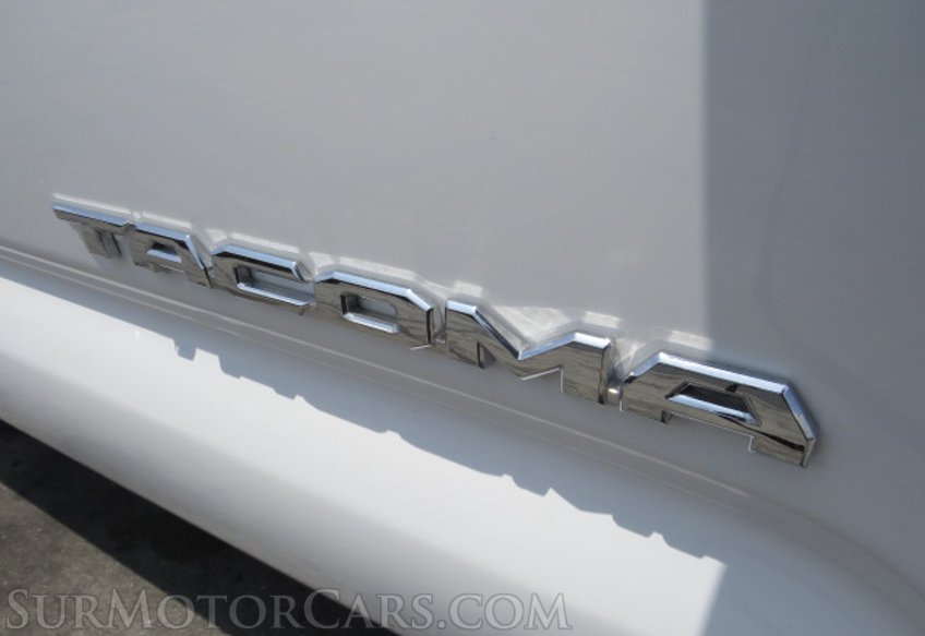 2022 Toyota Tacoma - Image 21