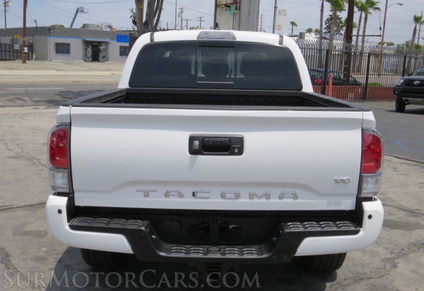 2022 Toyota Tacoma - Image 10