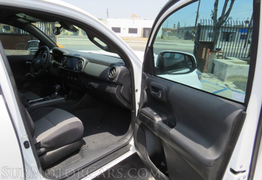 2022 Toyota Tacoma - Image 24