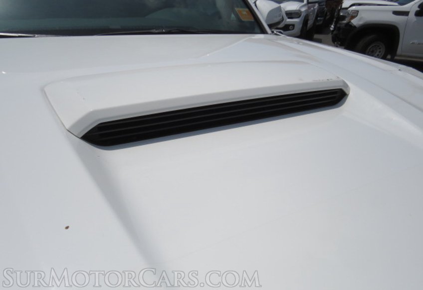 2022 Toyota Tacoma - Image 16