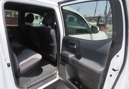 2022 Toyota Tacoma - Image 26