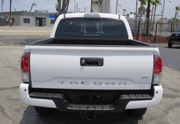 2022 Toyota Tacoma - Image 10