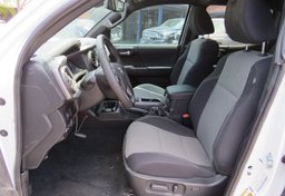 2022 Toyota Tacoma - Image 27