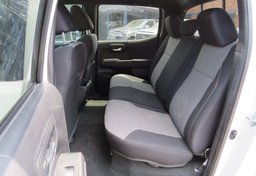 2022 Toyota Tacoma - Image 31