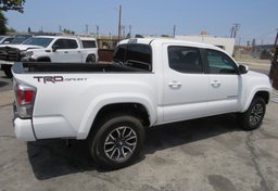 2022 Toyota Tacoma - Image 5