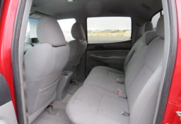 2011 Toyota Tacoma - Image 30