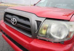 2011 Toyota Tacoma - Image 19