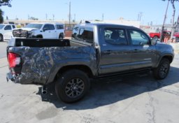 2021 Toyota Tacoma - Image 10