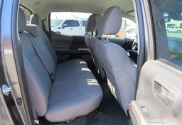 2021 Toyota Tacoma - Image 28