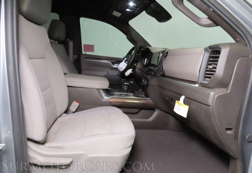 2025 Chevrolet Silverado 1500 4x4 RST - Image 26