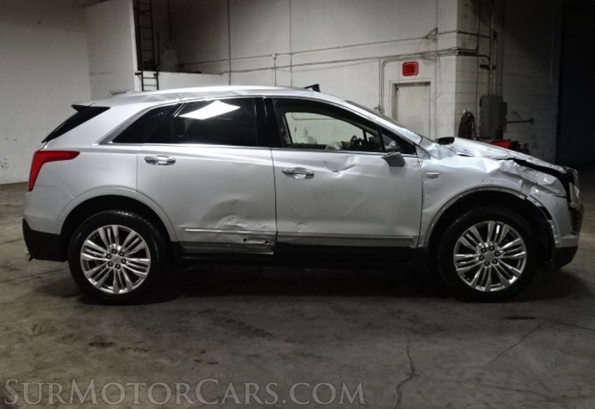 2019 Cadillac XT5 - Image 5