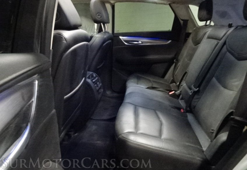 2019 Cadillac XT5 - Image 29