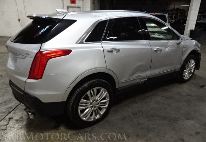 2019 Cadillac XT5 - Image 7