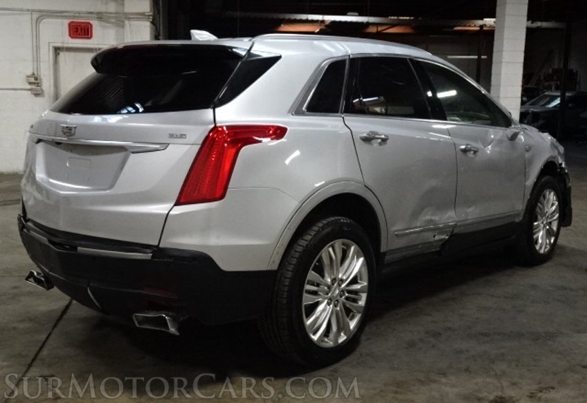 2019 Cadillac XT5 - Image 9