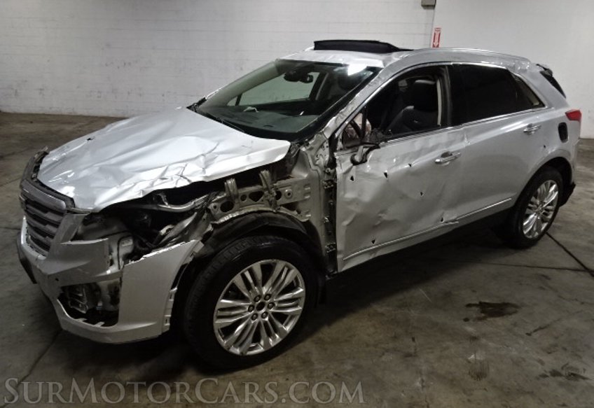 2019 Cadillac XT5 - Image 2