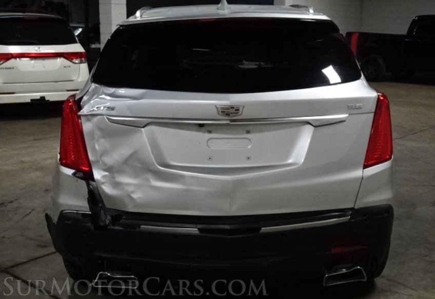 2019 Cadillac XT5 - Image 12