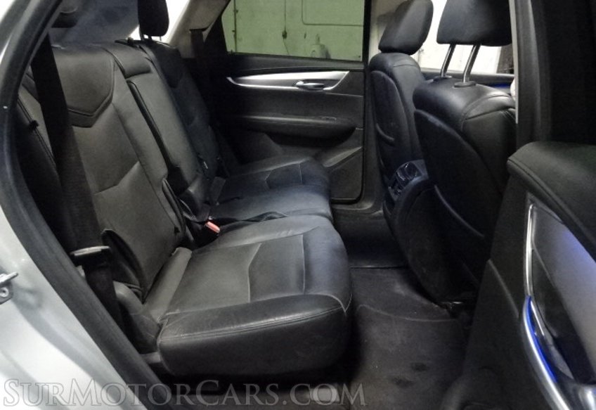 2019 Cadillac XT5 - Image 32