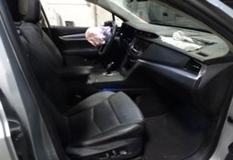 2019 Cadillac XT5 - Image 35