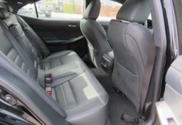 2015 Lexus IS 250 - Image 33