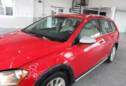 Thumbnail of 2017 Volkswagen Golf Alltrack
