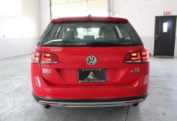 Thumbnail of 2017 Volkswagen Golf Alltrack