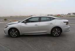 2020 Nissan Maxima - Image 10
