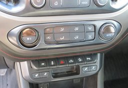 2019 GMC Canyon - Image 34