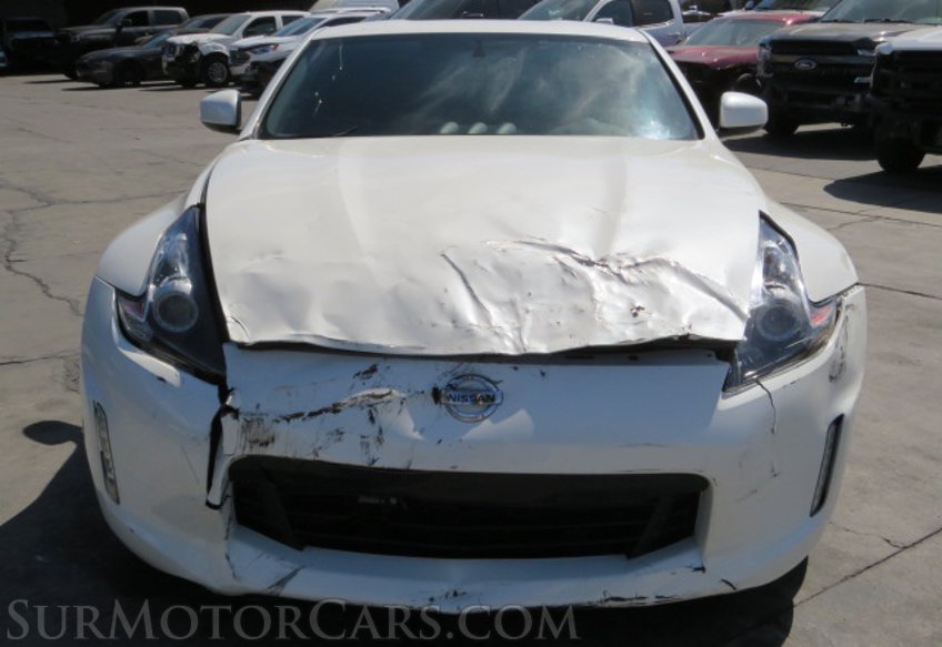 2020 Nissan 370Z Coupe - Image 11